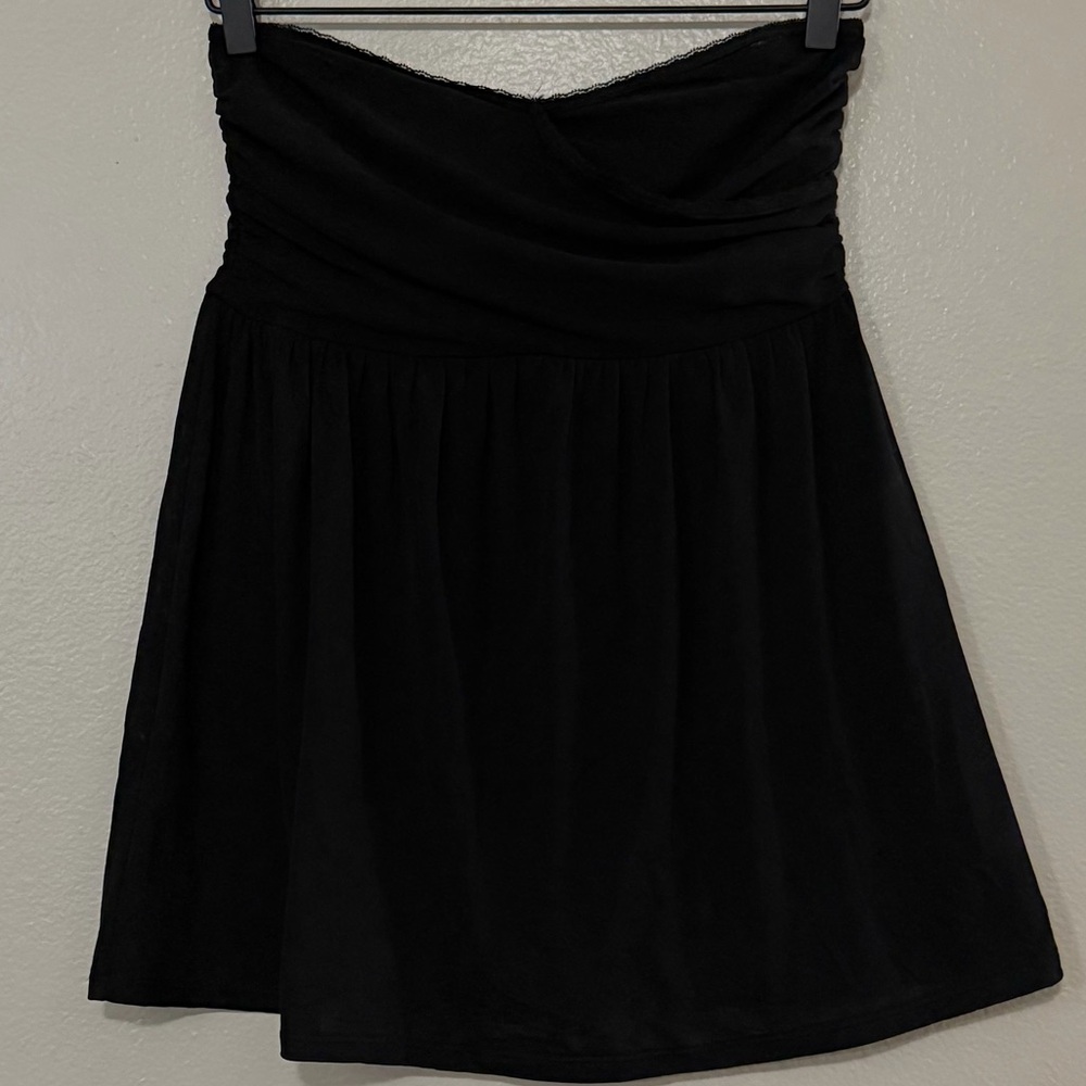 Y2K Vintage MODA INT'L (VS) Black Ruched Strapless Tube Top Strapless Cami